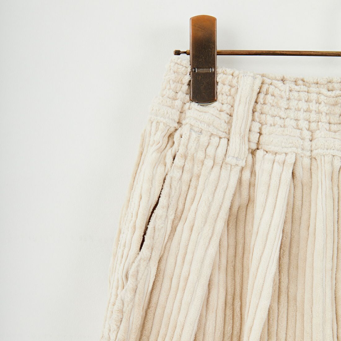 HARVESTY [ハーベスティ] ビッグコーデュロイサーカスパンツ [A12522] 31 IVORY