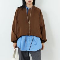 BROWN&&モデル身長：167cm 着用サイズ：F&&