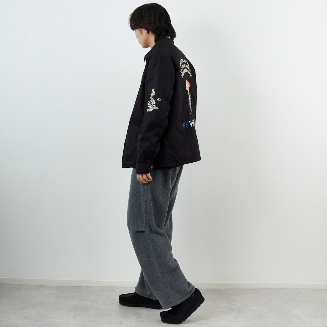 TAILOR TOYO [テーラートウヨウ] リバーシブルベトナムジャケット [TT15800] 119 BLACK &&モデル身長：179cm 着用サイズ：L&&