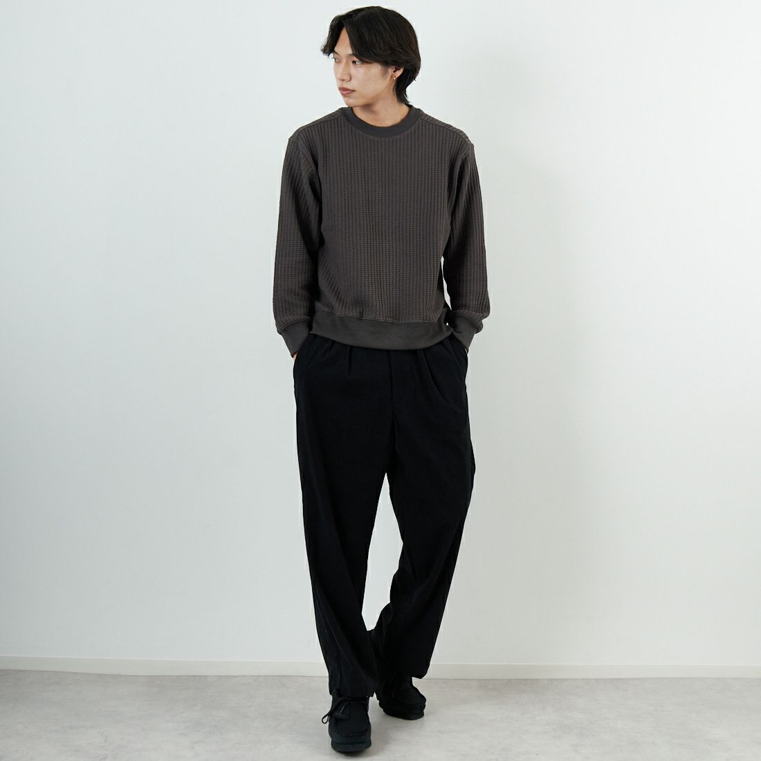 SLICK [スリック] ビッグワッフル クルーネックプルオーバー [5131014] 720 COAL B &&モデル身長：179cm 着用サイズ：1&&