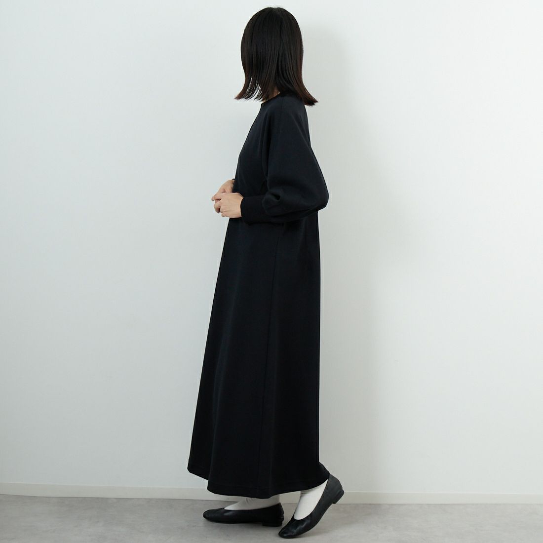 DIGNITE COLLIER [ディニテコリエ] ドルマン切替ワンピース [80256310] 004 ﾌﾞﾗｯｸ &&モデル身長：162cm 着用サイズ：F&&