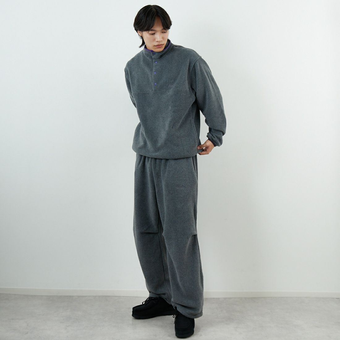 frostline [フロストライン] 別注 フリースハーフスナッププルオーバー [FL17-JK-IN5-JF] GRAY &&モデル身長：179cm 着用サイズ：M&&
