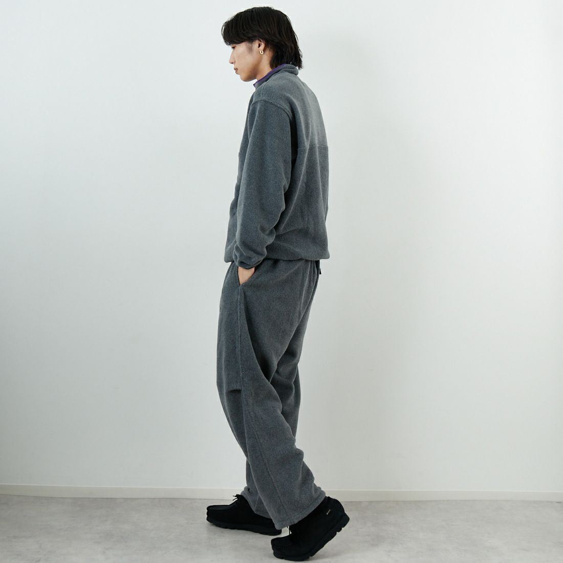 frostline [フロストライン] 別注 フリースハーフスナッププルオーバー [FL17-JK-IN5-JF] GRAY &&モデル身長：179cm 着用サイズ：M&&