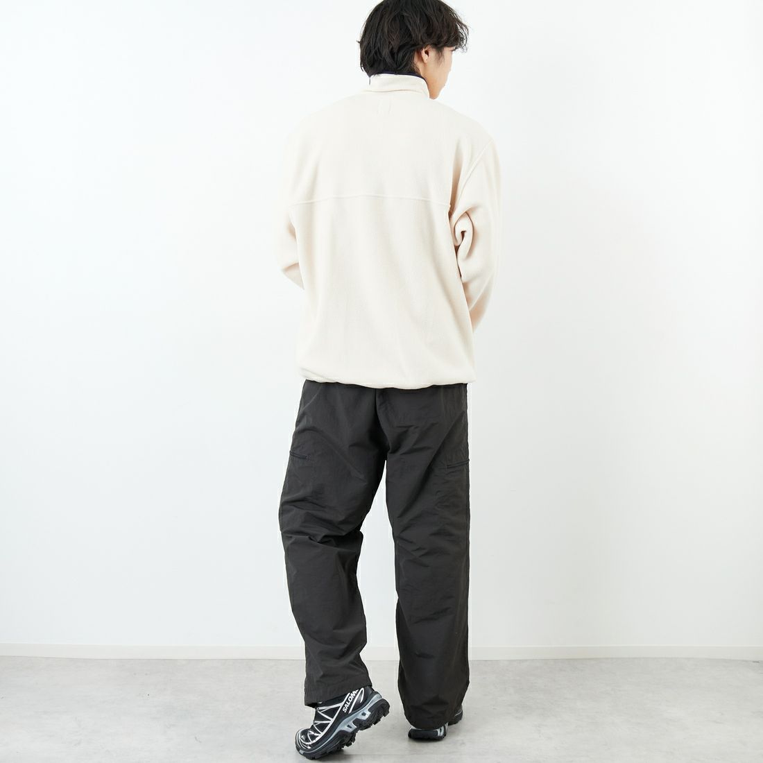 frostline [フロストライン] 別注 フリースハーフスナッププルオーバー [FL17-JK-IN5-JF] IVORY &&モデル身長：179cm 着用サイズ：L&&