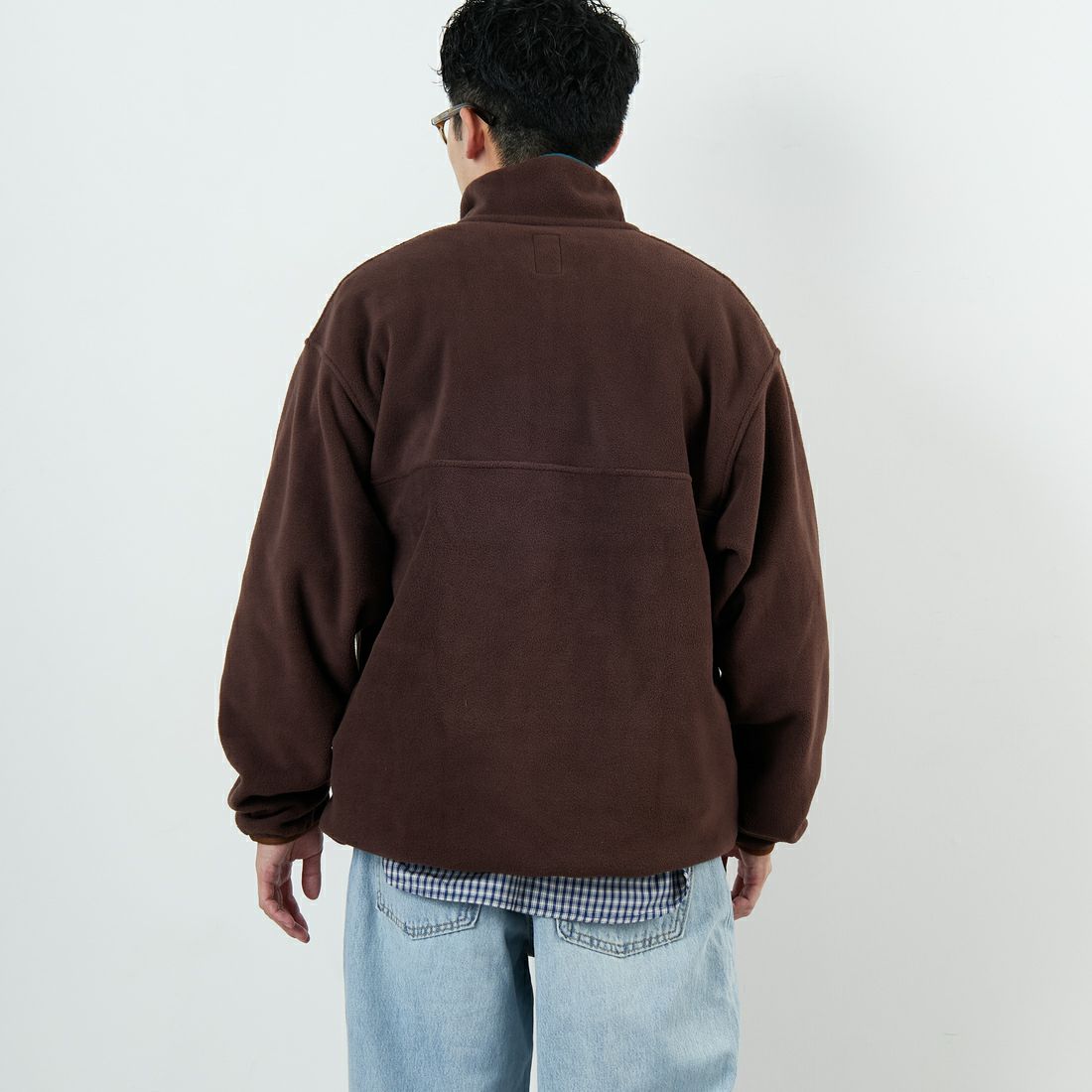 frostline [フロストライン] 別注 フリースハーフスナッププルオーバー [FL17-JK-IN5-JF] BROWN &&モデル身長：168cm 着用サイズ：M&&