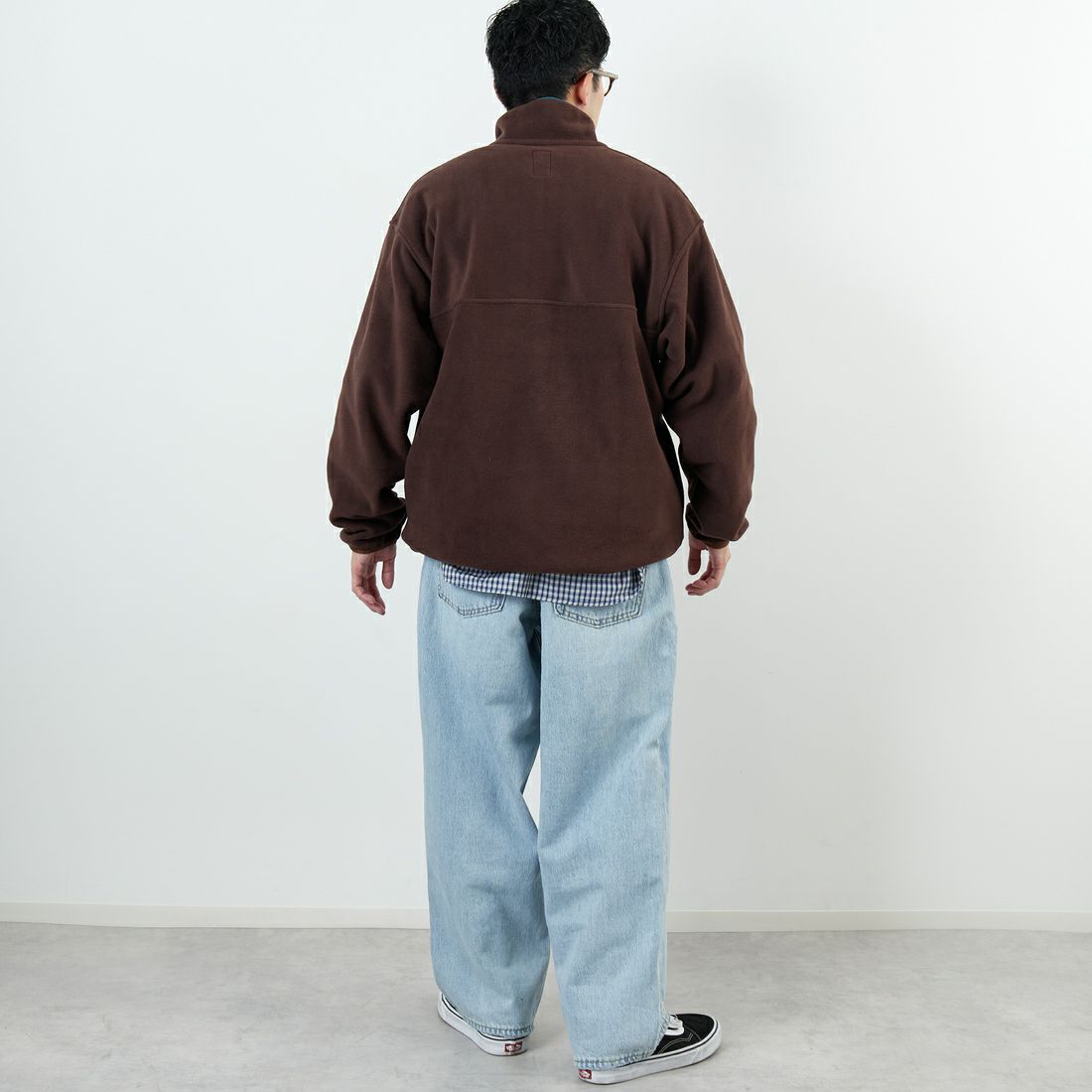 frostline [フロストライン] 別注 フリースハーフスナッププルオーバー [FL17-JK-IN5-JF] BROWN &&モデル身長：168cm 着用サイズ：M&&