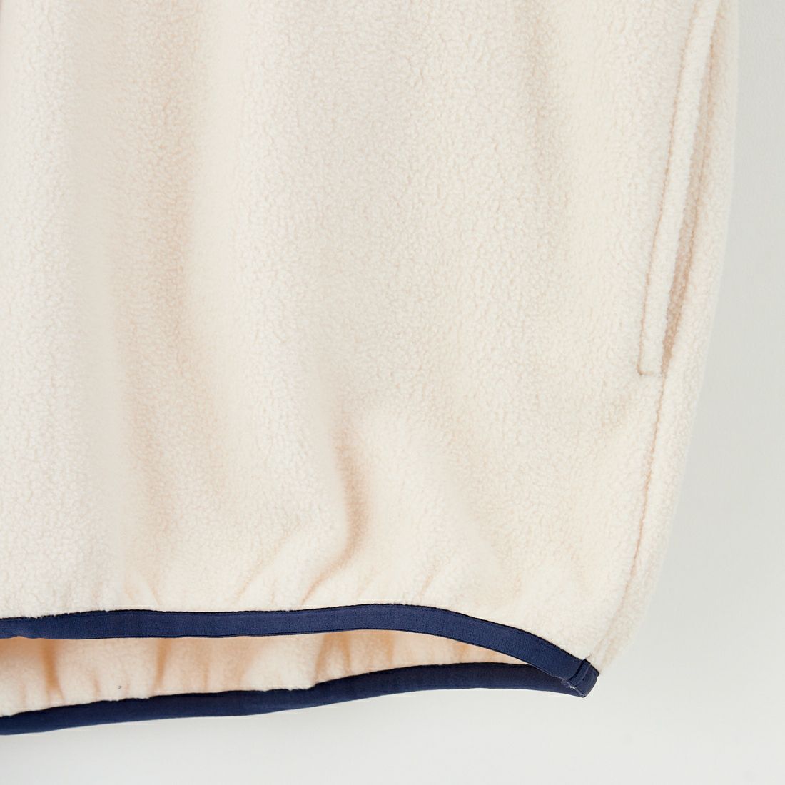 frostline [フロストライン] 別注 フリースハーフスナッププルオーバー [FL17-JK-IN5-JF] IVORY