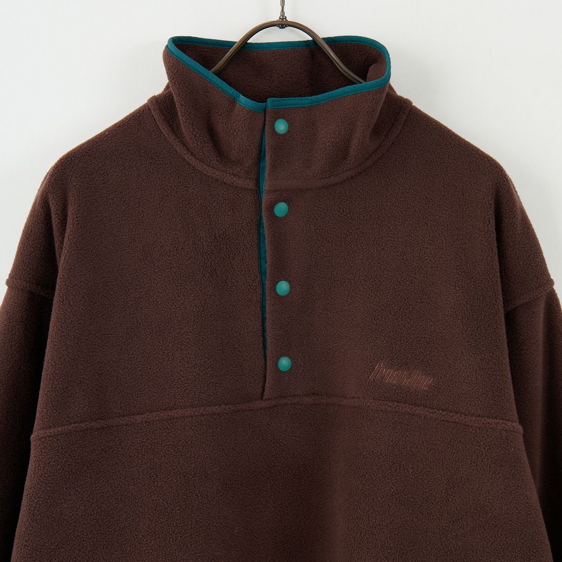 frostline [フロストライン] 別注 フリースハーフスナッププルオーバー [FL17-JK-IN5-JF] BROWN