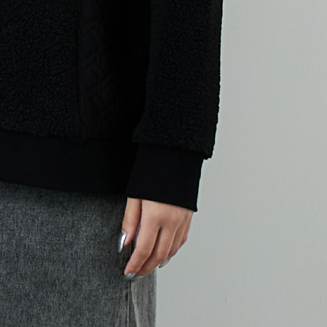 Jf Ready Made [ジェイエフレディメイド] ボア切替キルトプルオーバー [3107104] 801 ﾌﾞﾗｯｸ &&モデル身長：162cm 着用サイズ：F&&