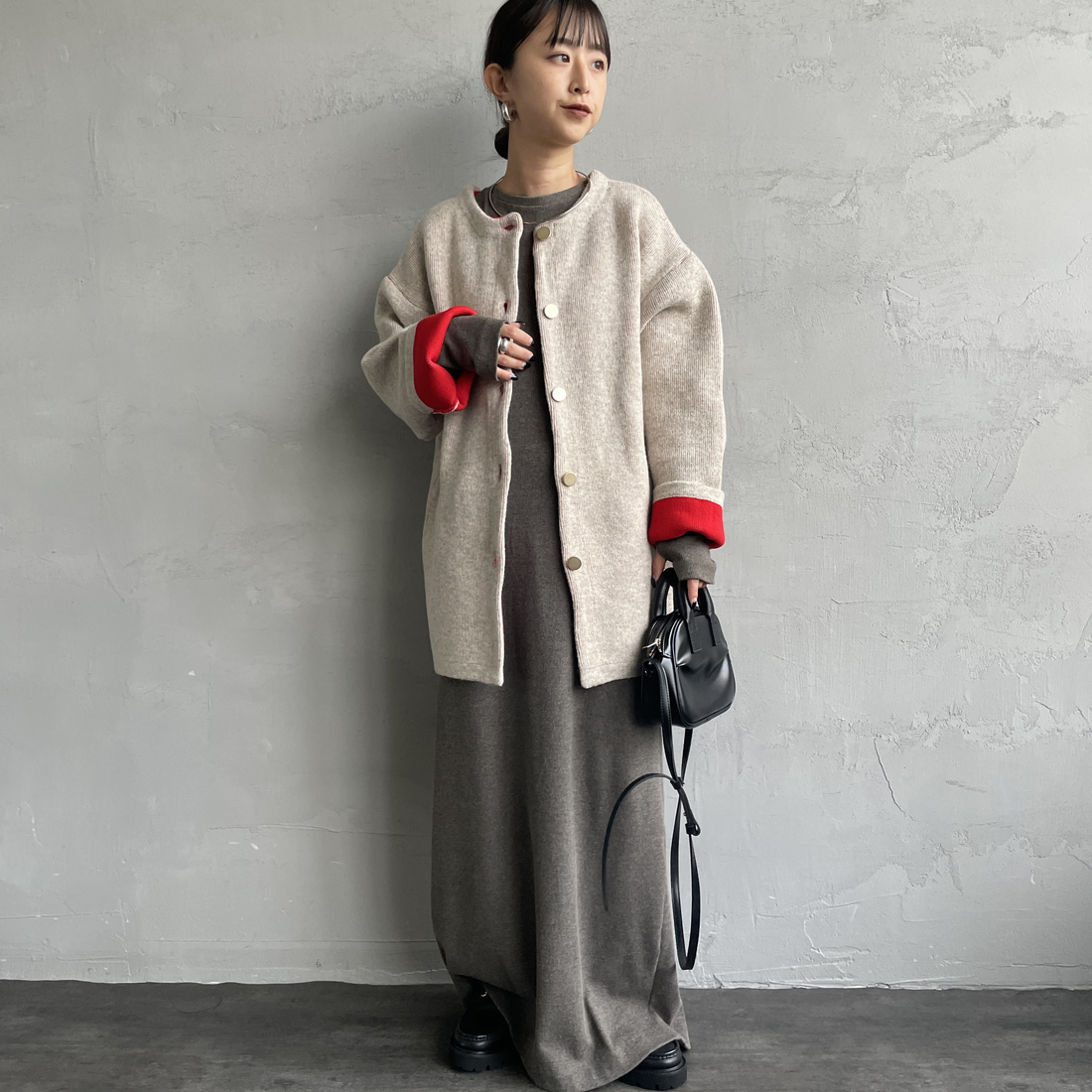 Maison de L'allure [メゾン ドゥ ラリュール] ダブルフェイスニットコート [M24131036] 22 BEG/RED &&モデル身長：150cm 着用サイズ：F&&