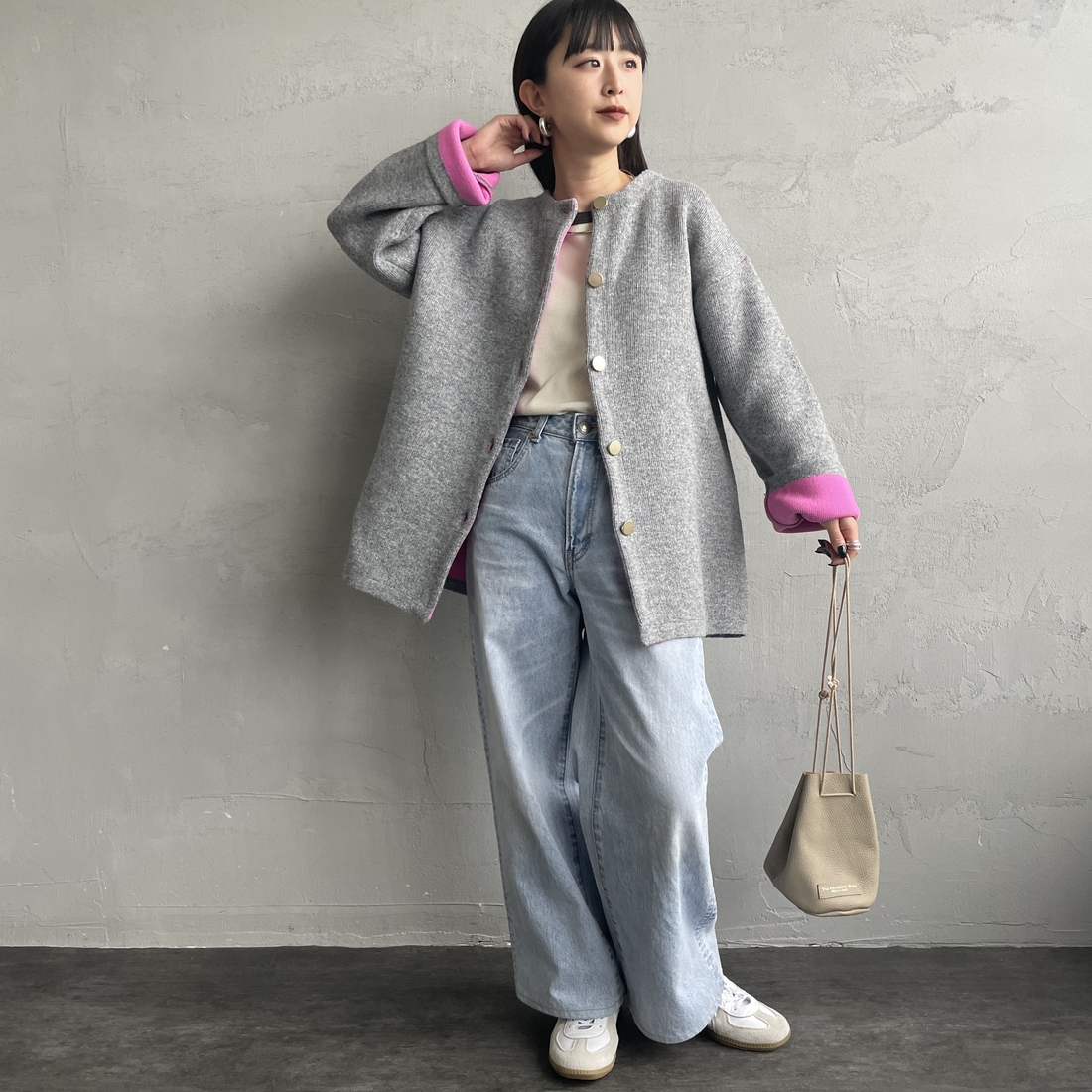 Maison de L'allure [メゾン ドゥ ラリュール] ダブルフェイスニットコート [M24131036] 09 BLK/BRW &&モデル身長：158cm 着用サイズ：F&&