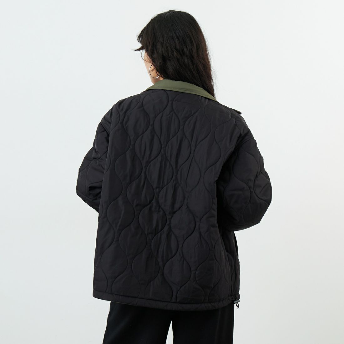 X-girl [エックスガール] フェイスパッチ リバーシブルジャケット [105253021006] OLIVE &&モデル身長：162cm 着用サイズ：M&&