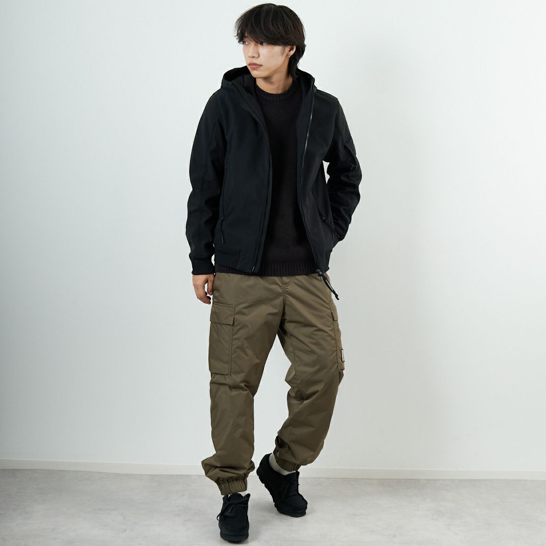 C.P.COMPANY [シーピーカンパニー] C.P. Shell-R ゴーグルジャケット [RFCMOW701A] 999 BLACK &&モデル身長：179cm 着用サイズ：M&&