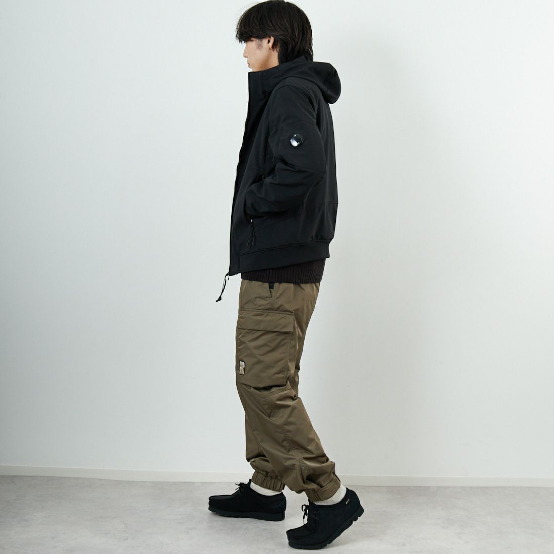 C.P.COMPANY [シーピーカンパニー] C.P. Shell-R ゴーグルジャケット [RFCMOW701A] 999 BLACK &&モデル身長：179cm 着用サイズ：M&&