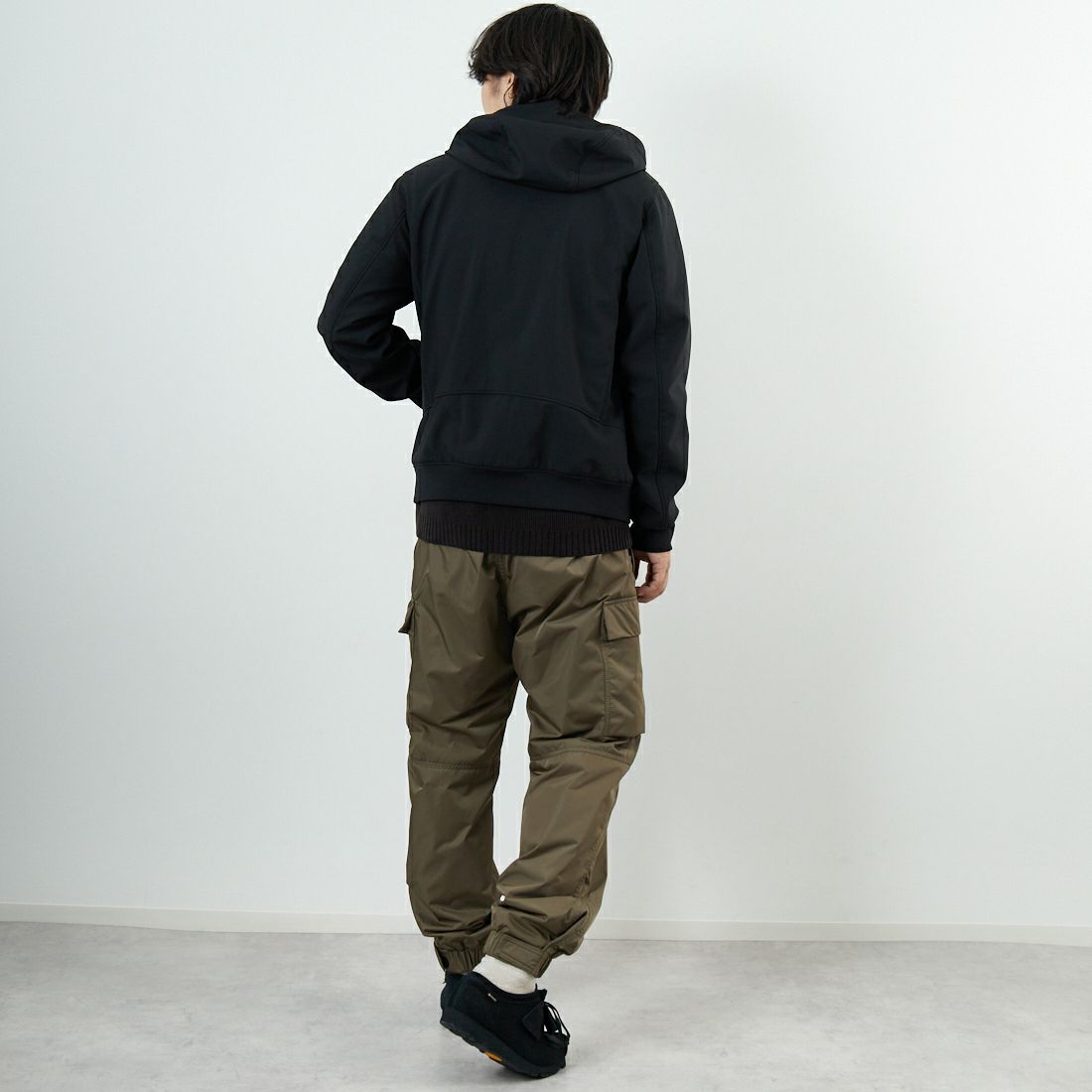 C.P.COMPANY [シーピーカンパニー] C.P. Shell-R ゴーグルジャケット [RFCMOW701A] 999 BLACK &&モデル身長：179cm 着用サイズ：M&&