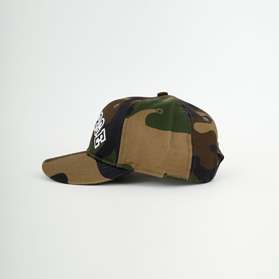 XLARGE [エクストララージ] アーチロゴ スナップバックキャップ [101253051013] CAMO