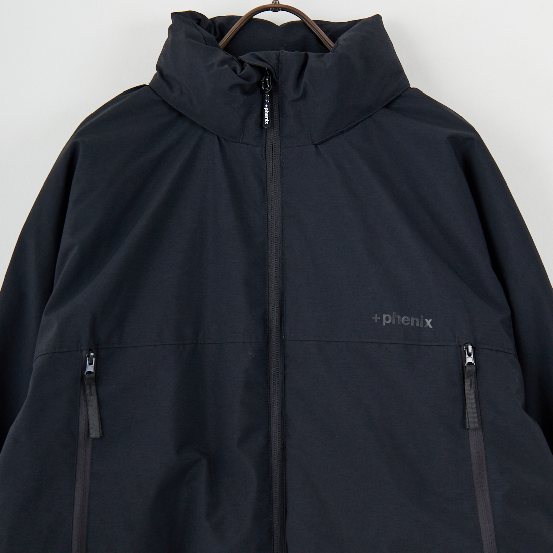 +phenix [プラスフェニックス] 別注 LEVEL7 ダウンジャケット [POO-25080IN-JF] BLACK