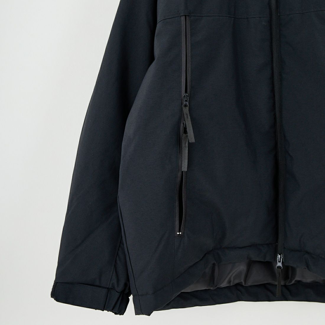 +phenix [プラスフェニックス] 別注 LEVEL7 ダウンジャケット [POO-25080IN-JF] BLACK