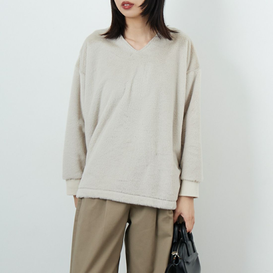 Jf Ready Made [ジェイエフレディメイド] カットファーVネックプルオーバー [3107106] 810 Lｸﾞﾚｲ &&モデル身長：162cm 着用サイズ：F&&
