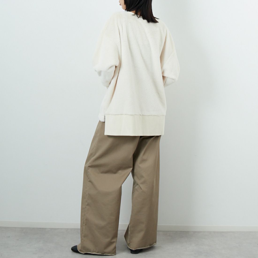 Jf Ready Made [ジェイエフレディメイド] カットファーVネックプルオーバー [3107106] 102 ｷﾅﾘ &&モデル身長：162cm 着用サイズ：F&&