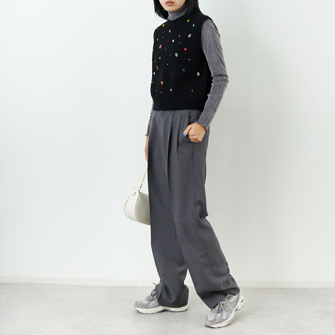RYE TENDER [ライテンダー] プルスキベスト [110252500] BLACK &&モデル身長：167cm 着用サイズ：0&&