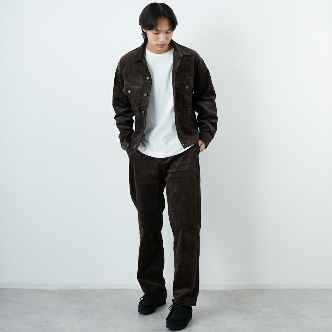 BIG MIKE [ビッグマイク] 別注 コーデュロイイージーパンツ [30804-JF] CHARCOAL &&モデル身長：179cm 着用サイズ：L&&