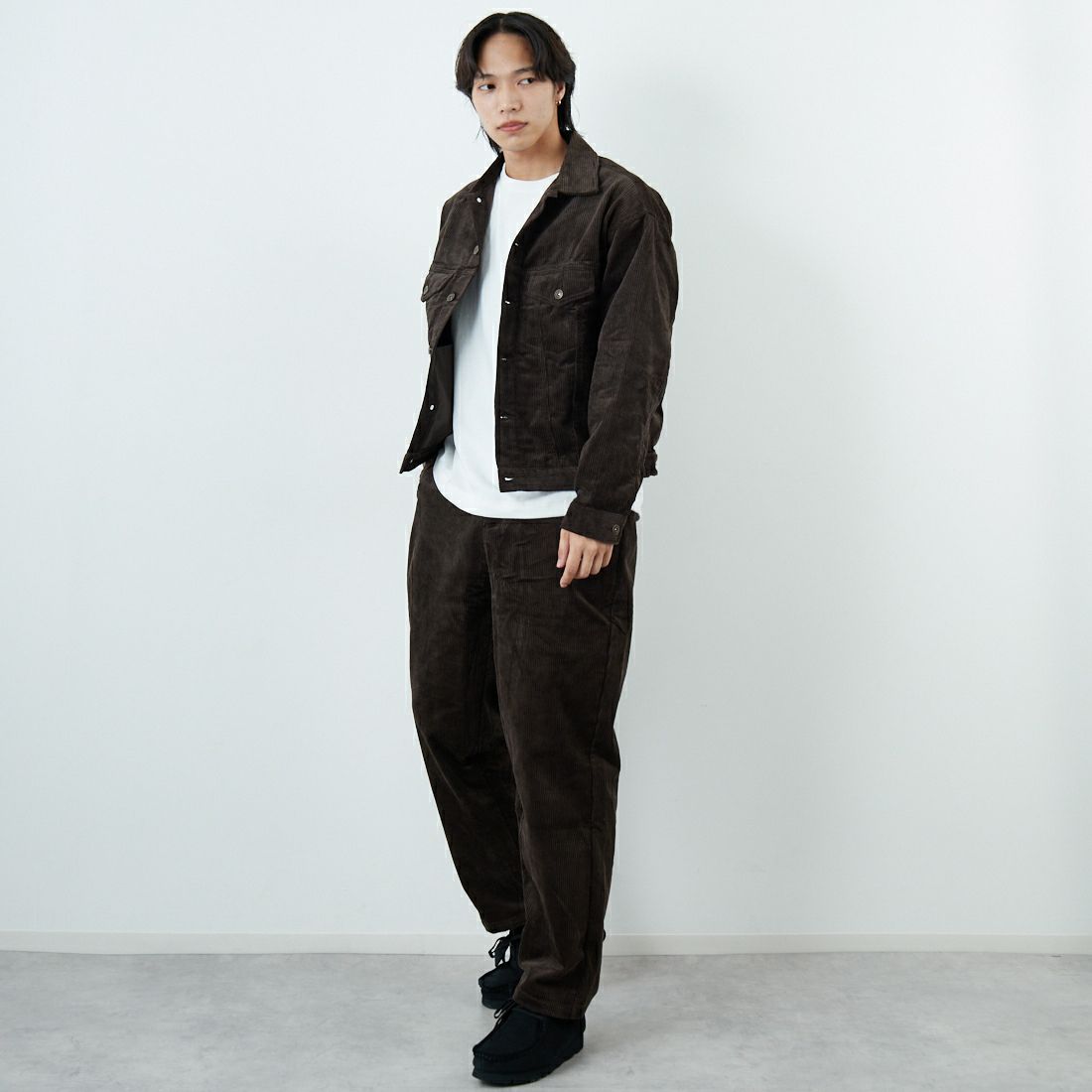 BIG MIKE [ビッグマイク] 別注 8Wコーデュロイジャケット [20706-JF] CHARCOAL &&モデル身長：179cm 着用サイズ：M&&