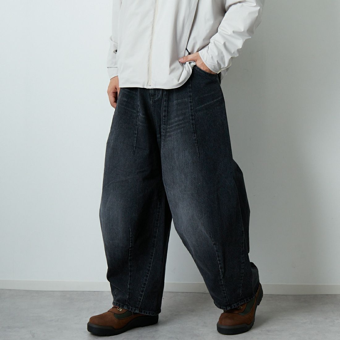 B BLACK&&モデル身長：179cm 着用サイズ：S&&