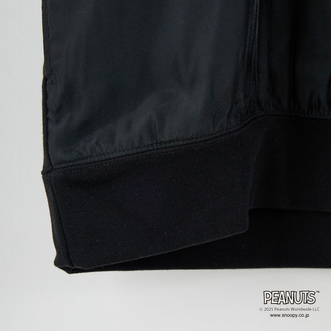 TRIPPY MIKIO ART [トリッピーミキオアート] SNOOPY スプレーアート フーディ [TR-057] BLACK