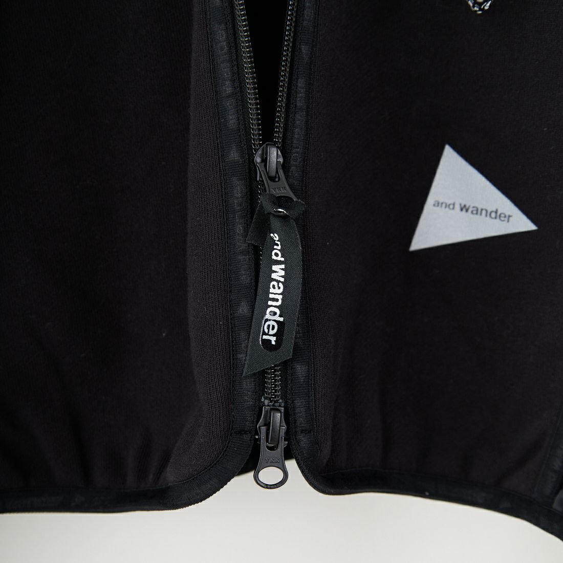 and wander [アンドワンダー] スウェットカーディガン [5745284081] BLACK
