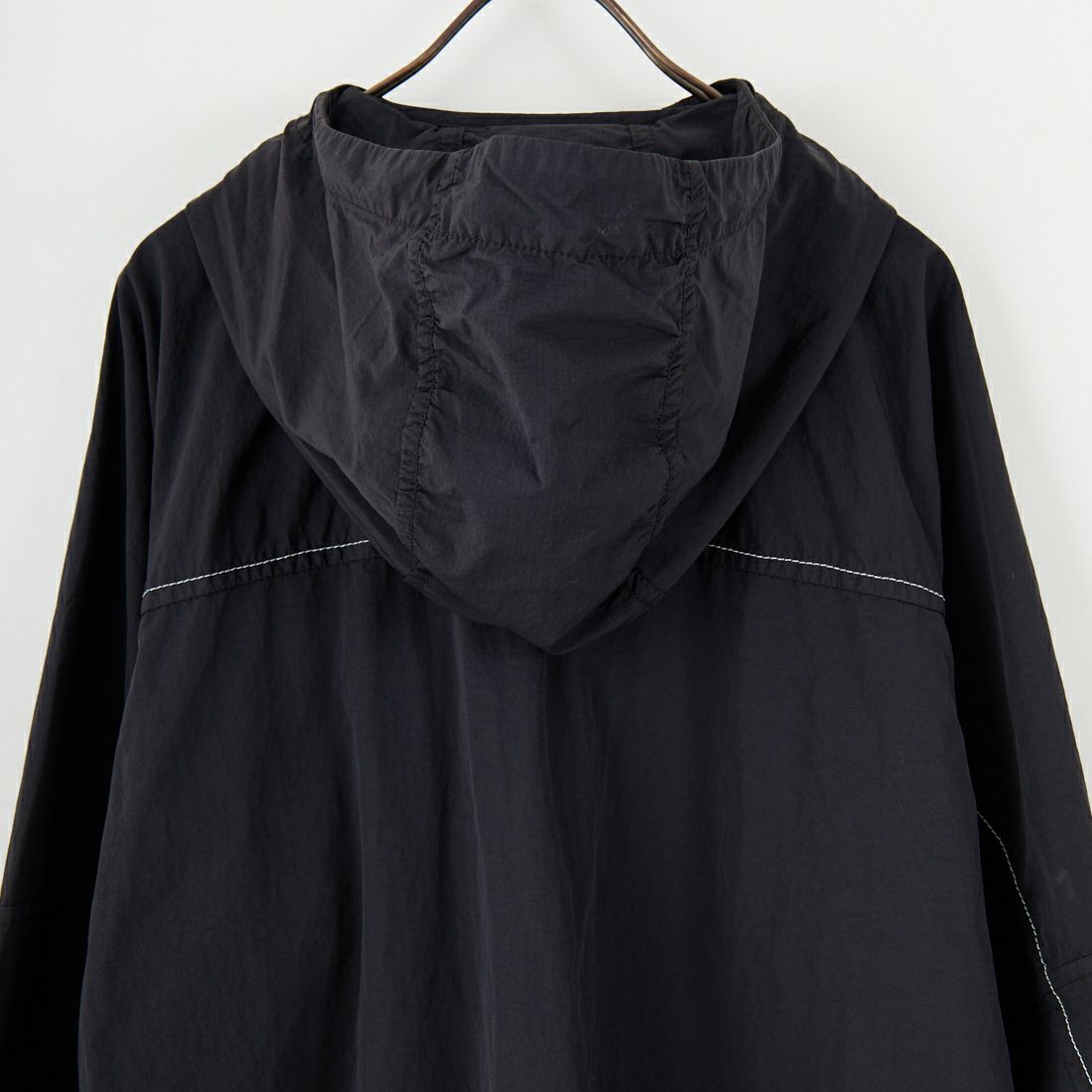 and wander [アンドワンダー] ROA×and wander ガーメントダイ ナイロンフーデッドジャケット [5745221536] BLACK