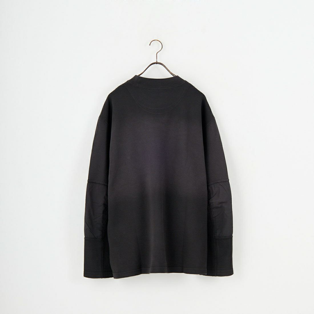 and wander [アンドワンダー] ROA×and wander ガーメントダイ ワッフルポケットTシャツ [5745284539] BLACK