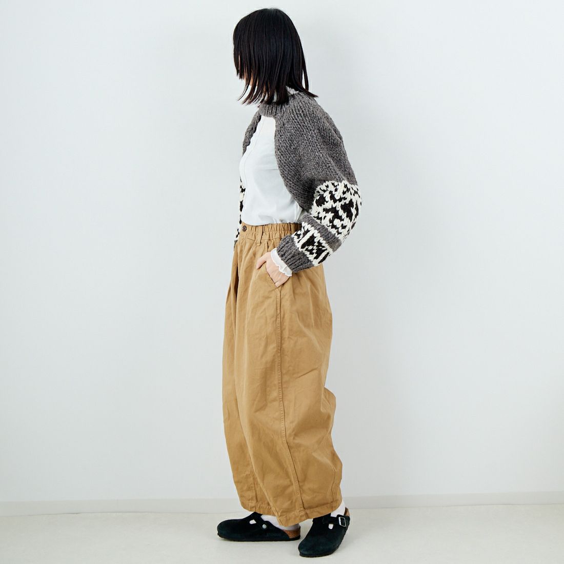 RhodolirioN [ロドリリオン] カウチンニットボレロ [RV1067] B TAUPE &&モデル身長：162cm 着用サイズ：ONE SIZE&&