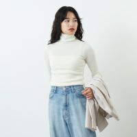 01 ｵﾌﾎﾜｲﾄ&&モデル身長：162cm 着用サイズ：F&&