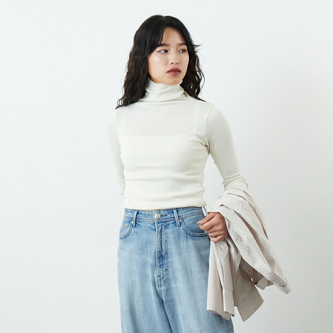 01 ｵﾌﾎﾜｲﾄ&&モデル身長：162cm 着用サイズ：F&&