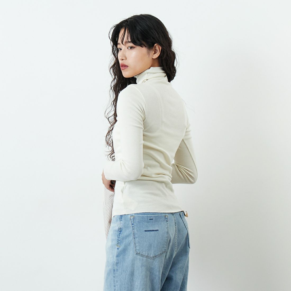 Jeans Factory Clothes [ジーンズファクトリークローズ] TCフライスボトルネックTシャツ [131824] 01 ｵﾌﾎﾜｲﾄ &&モデル身長：162cm 着用サイズ：F&&
