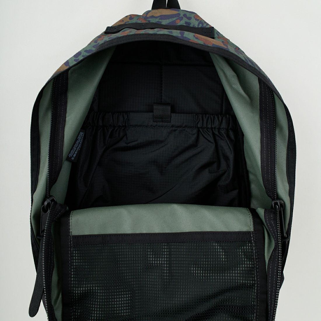 GREGORY [グレゴリー] デイパック [DAY-PACK] ﾐﾘﾀﾘｰﾚｵﾊﾟｰ