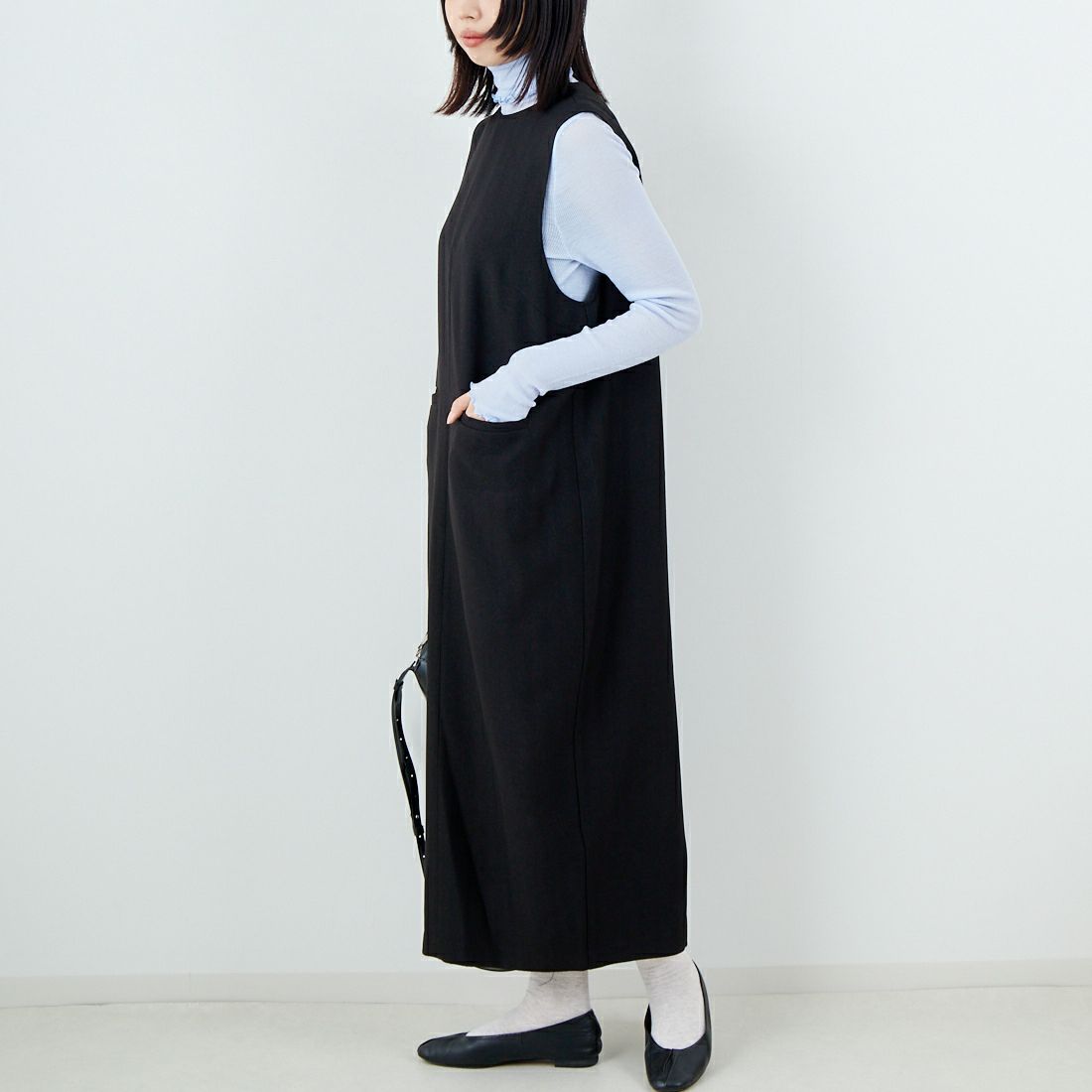 USINE [ユジーヌ] イージーケアキーネックジャンパースカート [21256063] 004 ﾌﾞﾗｯｸ &&モデル身長：162cm 着用サイズ：34&&