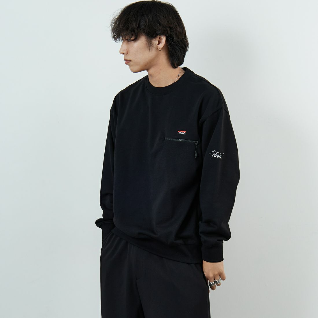 BLACK&&モデル身長：179cm 着用サイズ：L&&