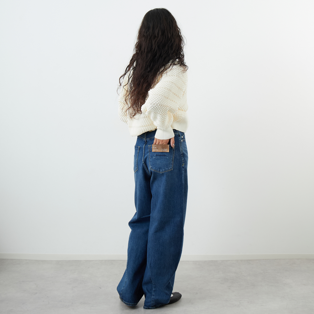 YANUK [ヤヌーク] カーブテーパード LAURA/ローラ [57153291] UMB &&モデル身長：162cm 着用サイズ：24&&