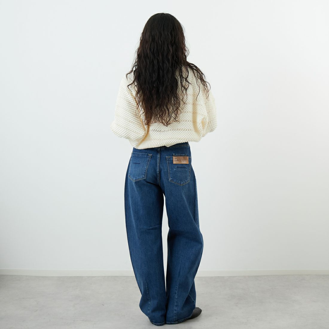 YANUK [ヤヌーク] カーブテーパード LAURA/ローラ [57153291] UMB &&モデル身長：162cm 着用サイズ：24&&