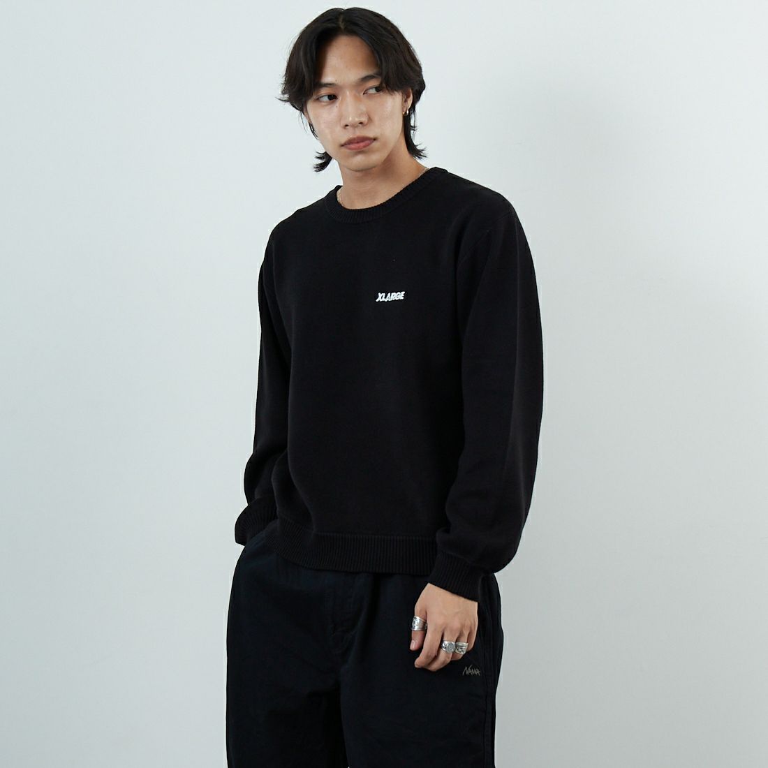 XLARGE [エクストララージ] スランテッドOGニットセーター [101254015002] BLACK &&モデル身長：179cm 着用サイズ：M&&