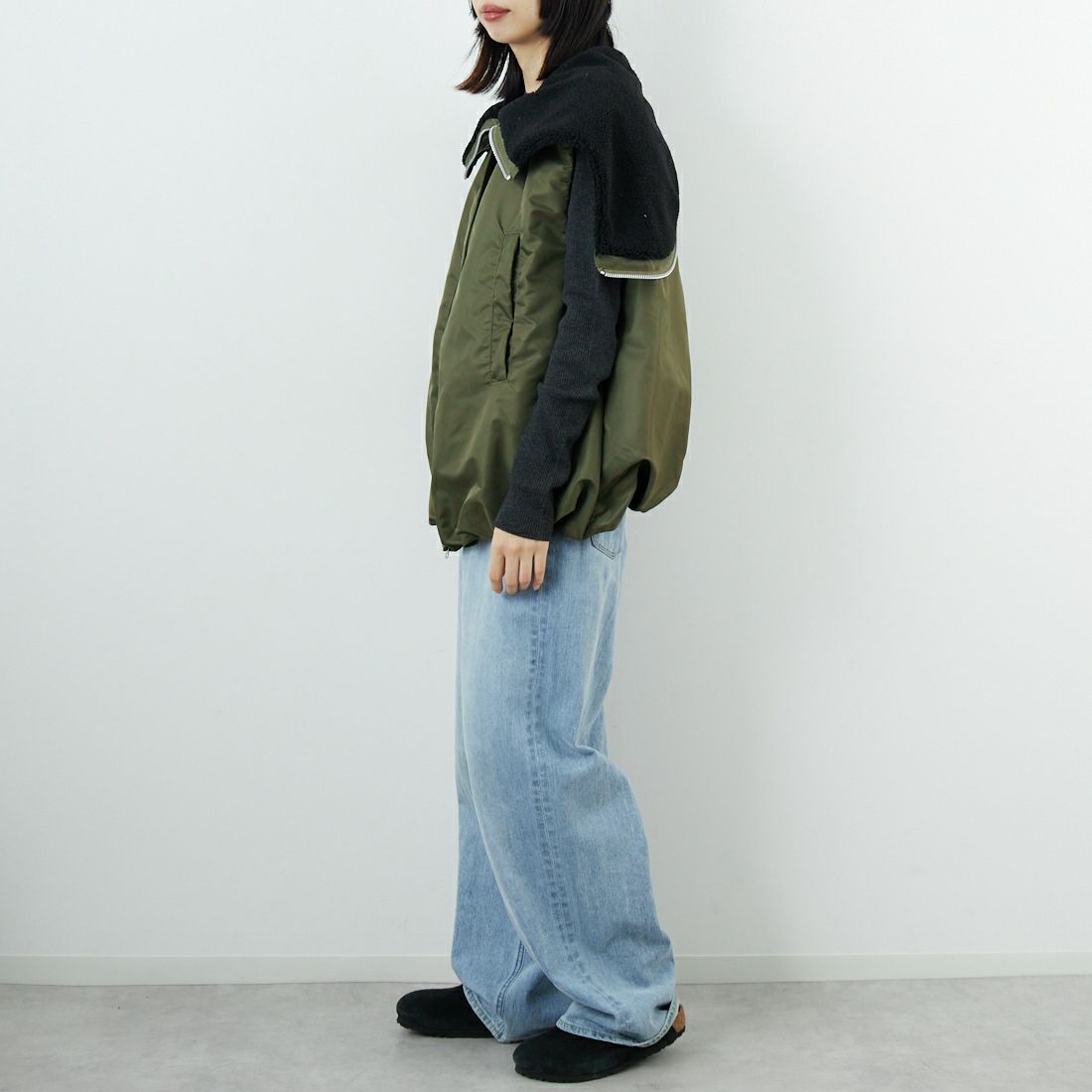 Munich [ミューニック] ナイロンツイルドッキングベスト [MN252B44] 047 KHK &&モデル身長：162cm 着用サイズ：ONE SIZE&&