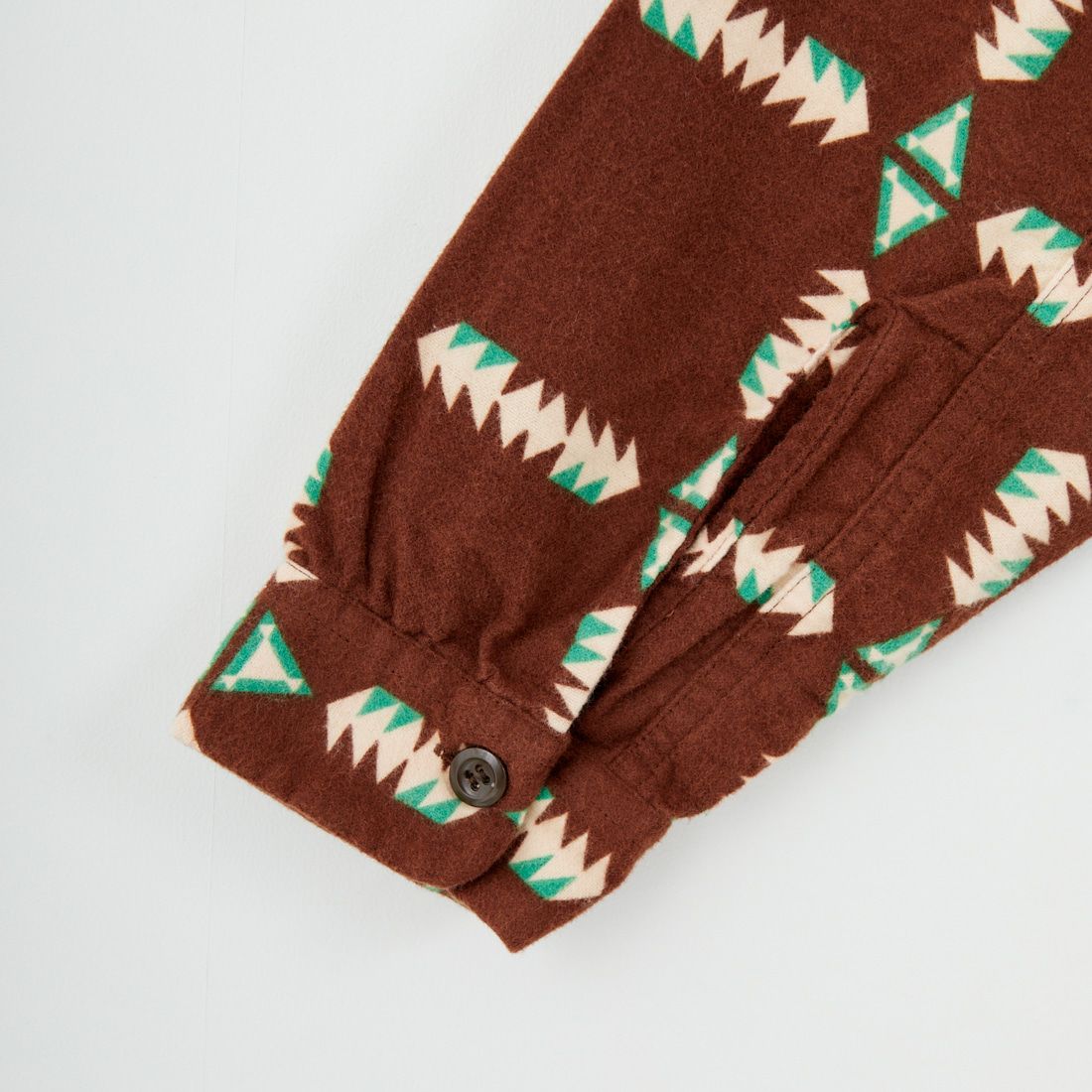 BOW WOW [バウワウ] ナバホプリントフランネルシャツ [BW252-NPFS] BROWN