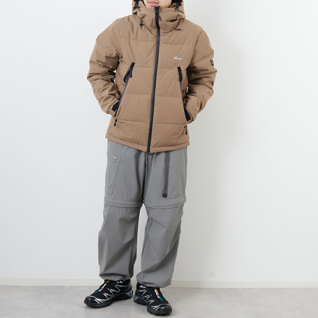 JEANSFACTORY × NANGA [ジーンズファクトリー × ナンガ] 別注 HINOC 難燃タフタダウンジャケット [JMP-254-031-JF] BEIGE &&モデル身長：168cm 着用サイズ：M&&