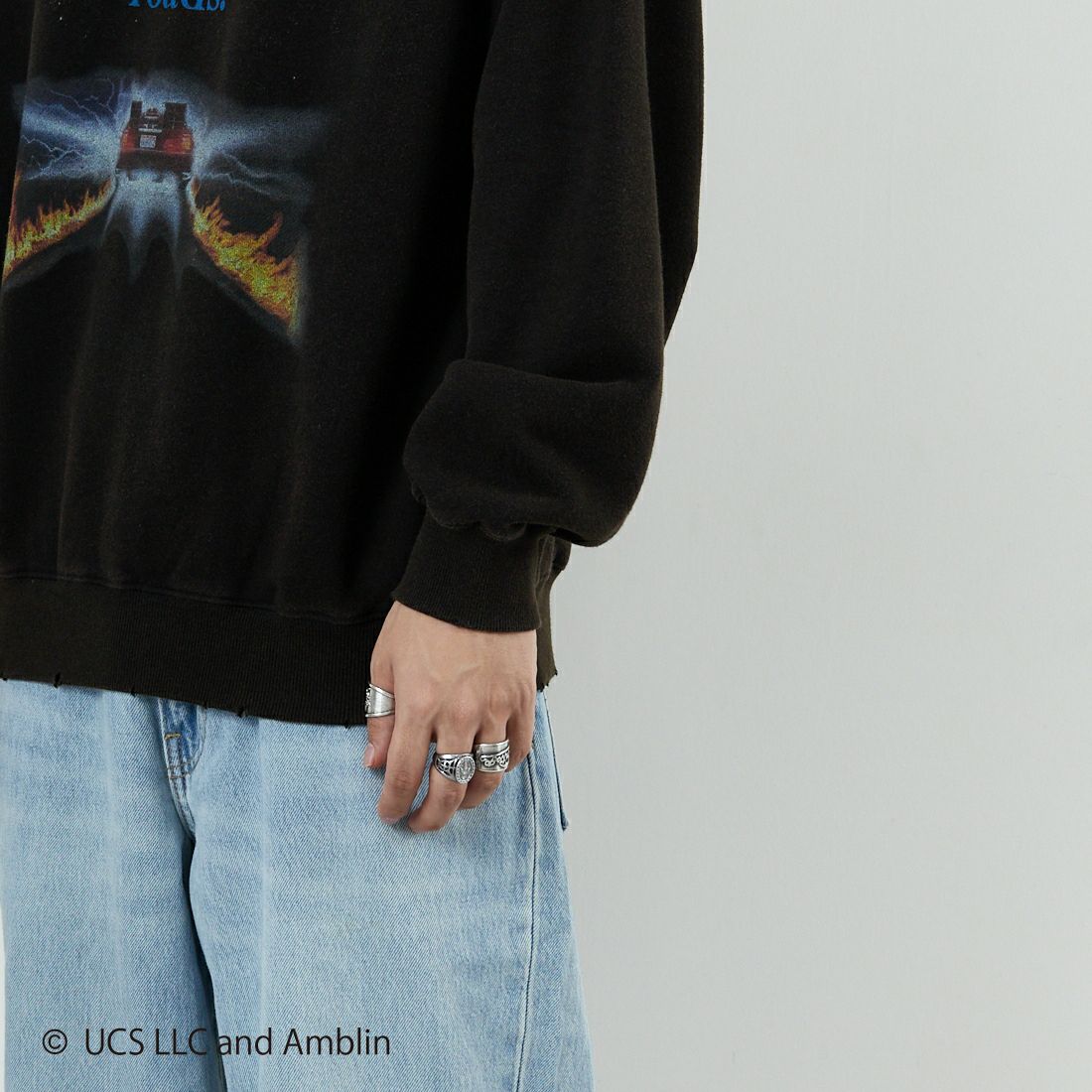 Jeans Factory Clothes [ジーンズファクトリークローズ] ムービーダメージスウェット / BACK TO THE FUTURE [JFC-254-092] BTTF &&モデル身長：179cm 着用サイズ：L&&
