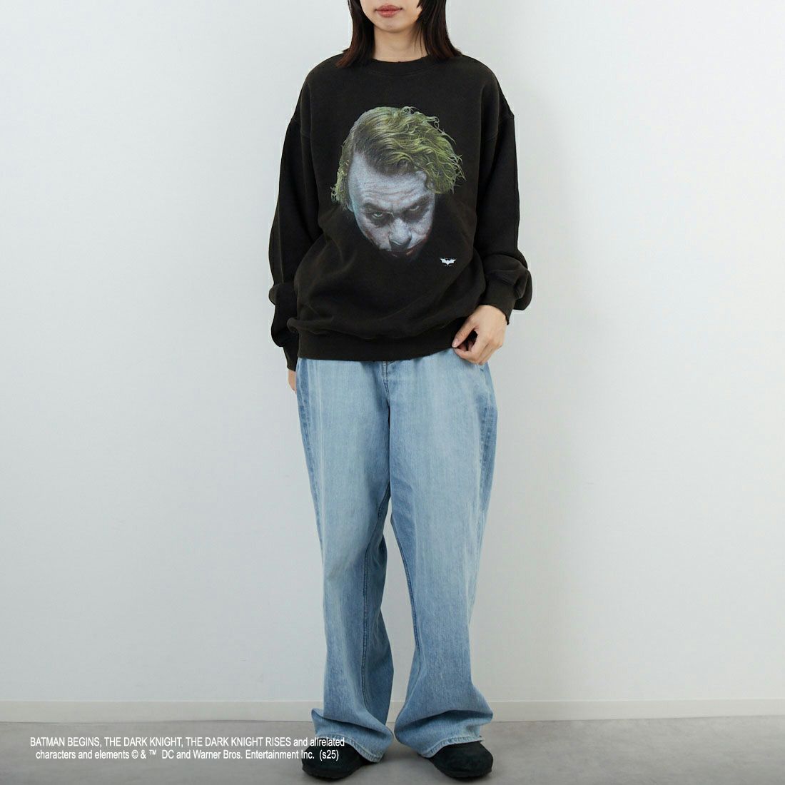 Jeans Factory Clothes [ジーンズファクトリークローズ] ムービーダメージスウェット / THE JOKER [JFC-254-091] BLACK &&モデル身長：162cm 着用サイズ：S&&