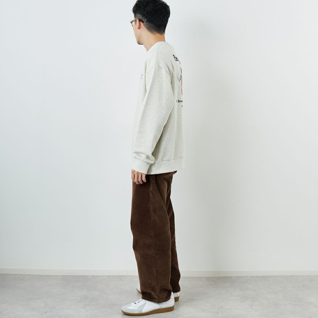 Ben Lenovitz [ベン レノビッツ] 別注 ドッグバックプリントスウェット [BL25F-001IN-JF] OATMEAL &&モデル身長：168cm 着用サイズ：L&&