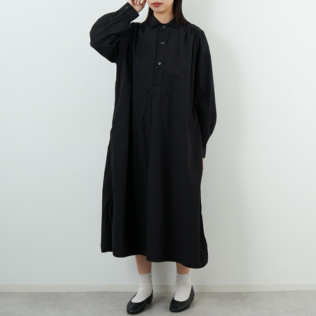 ARMEN [アーメン] ポプリンワークギャザーシャツドレス [INAM2555PD] 9900 BLACK &&モデル身長：162cm 着用サイズ：2&&