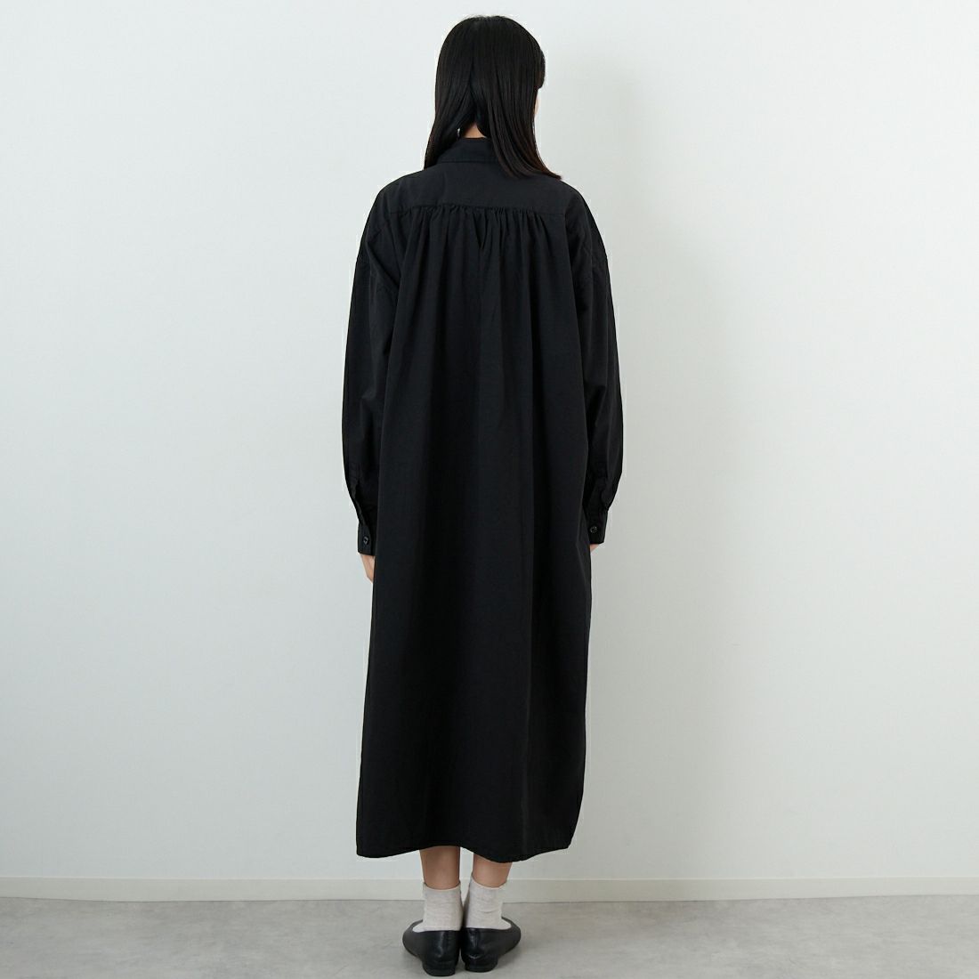 ARMEN [アーメン] ポプリンワークギャザーシャツドレス [INAM2555PD] 9900 BLACK &&モデル身長：162cm 着用サイズ：2&&